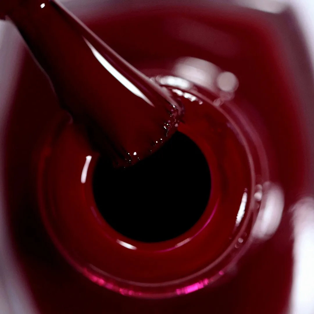 Alessandro Oje Red Illusion 77-906 10 ml — paket ve etiket görünümü
