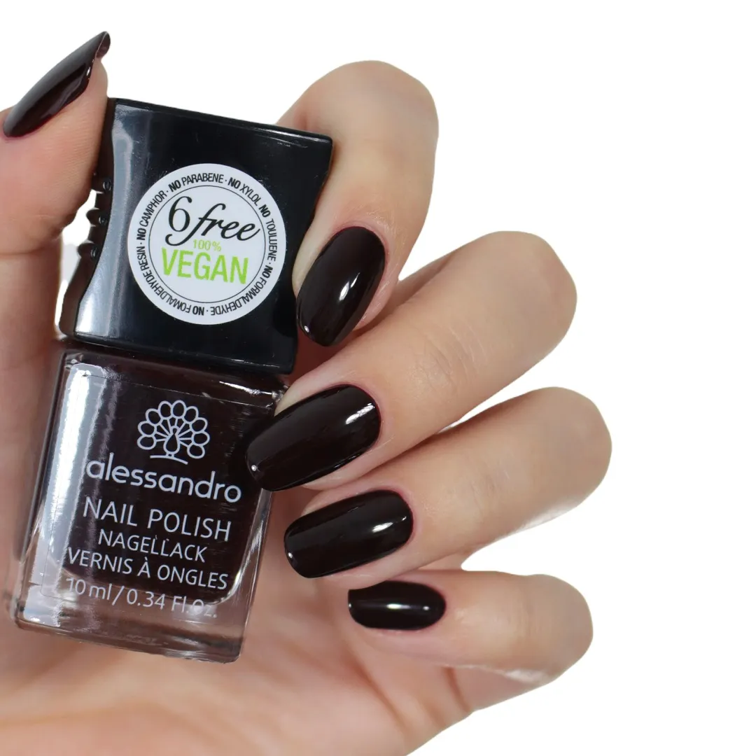 Alessandro Oje Rouge Noir 77-905 10 ml — fırça ve fiş detayı